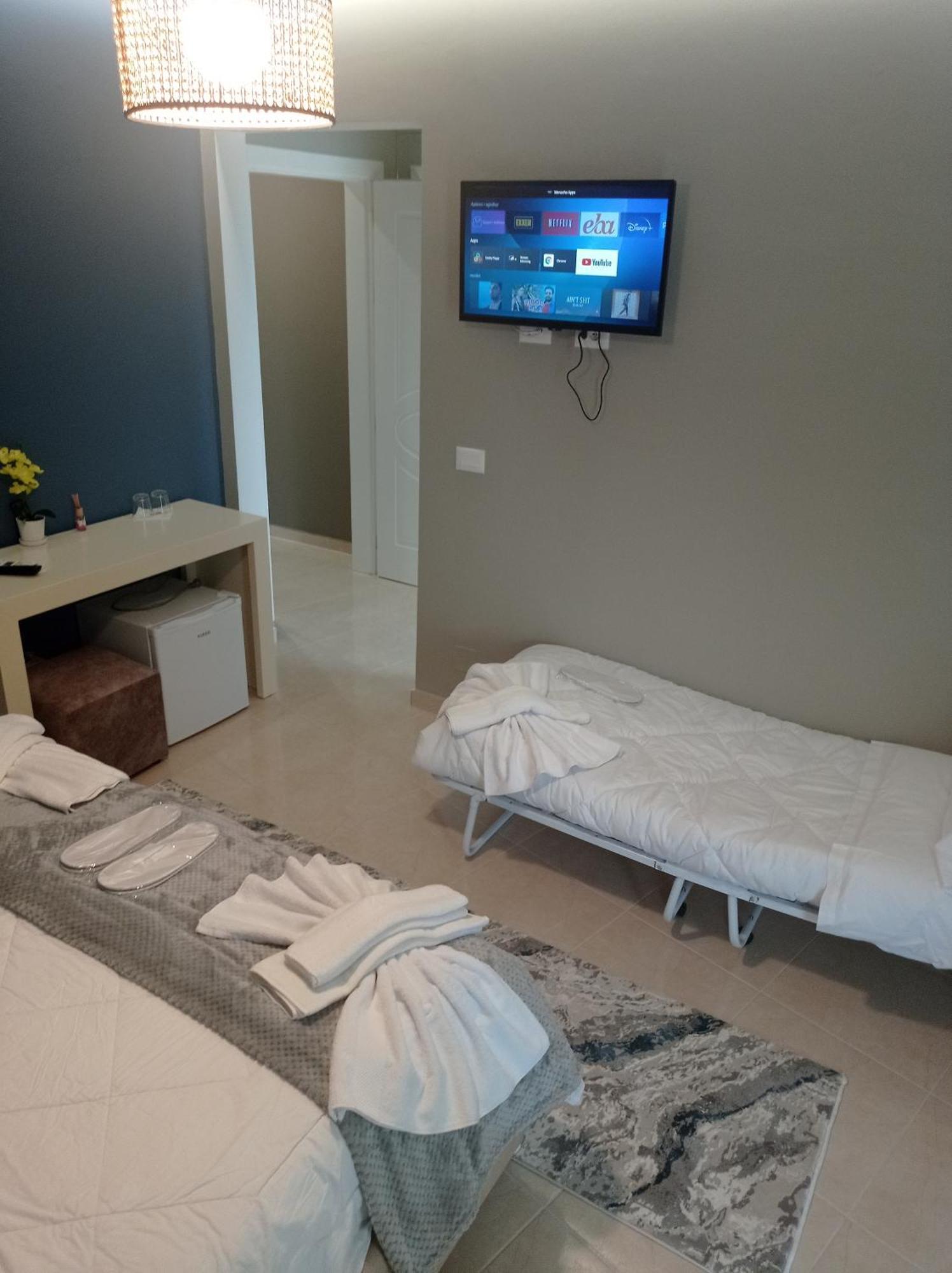 Ajilin Hotel Rooms コルチャ 部屋 写真
