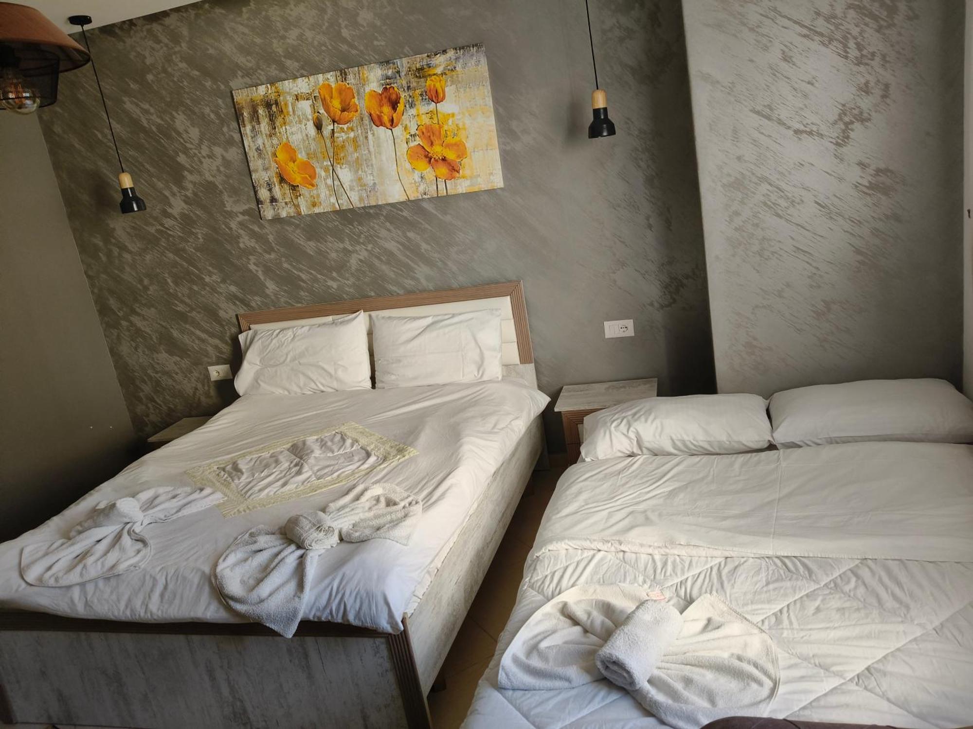 Ajilin Hotel Rooms コルチャ 部屋 写真