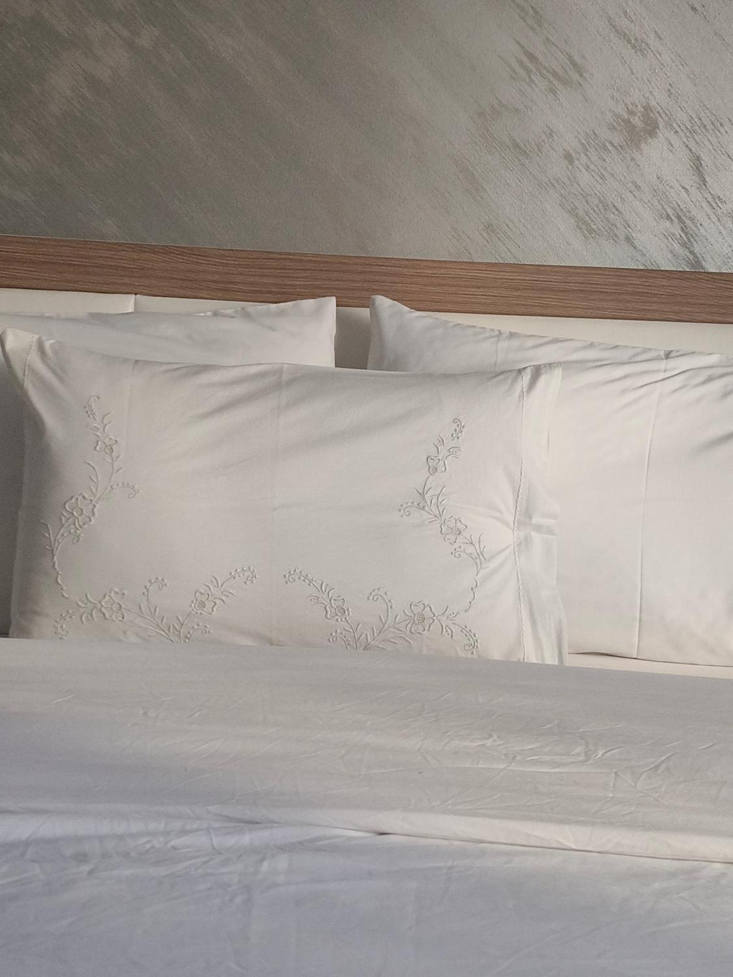 Ajilin Hotel Rooms コルチャ 部屋 写真